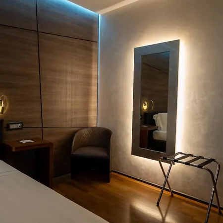 Divina Luxury 4*