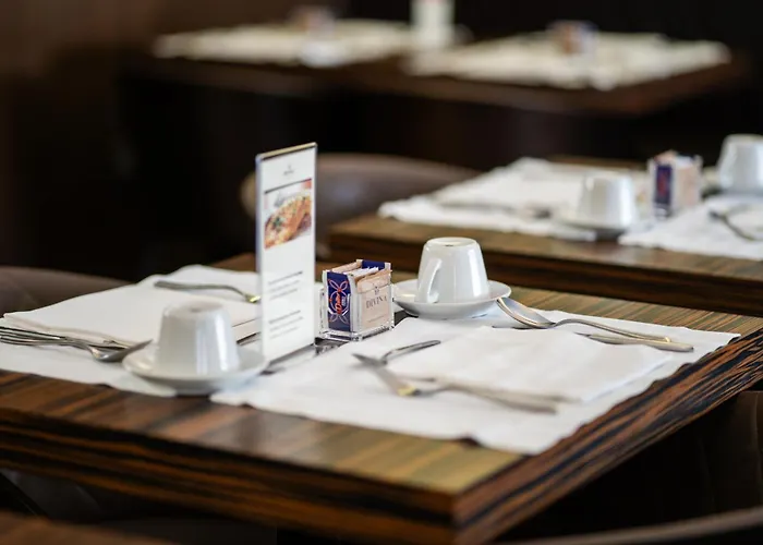 Divina Luxury Hotel 4*